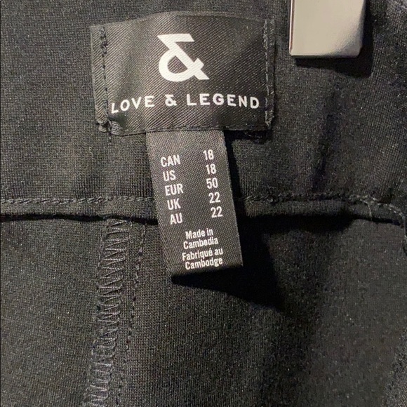 Love & Legend Faux Leather tights - Picture 2 of 5